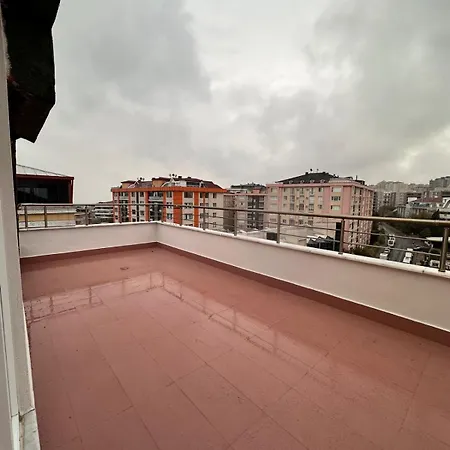 Aile Icin Uygun Bueyuek Merkezi Apartment