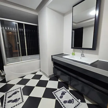 Apartment Aile Icin Uygun Bueyuek Merkezi Istanbul