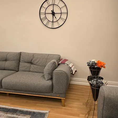 Apartment Aile Icin Uygun Bueyuek Merkezi Istanbul