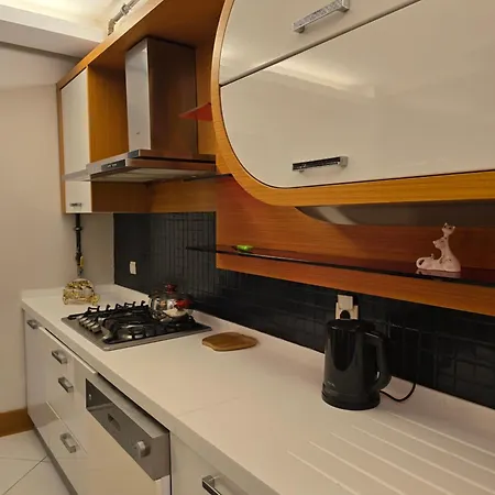 Aile Icin Uygun Bueyuek Merkezi Apartment