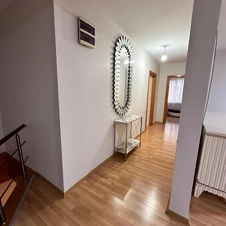 Apartment Aile Icin Uygun Bueyuek Merkezi